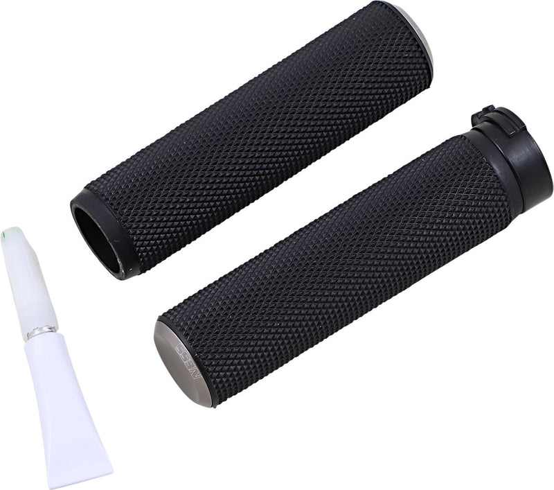 Knurled Grips Black / Titanium For Harley Davidson FL 1200 - 25.4 MM
