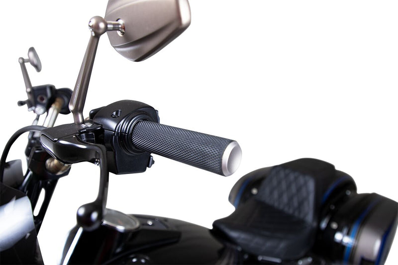 Knurled Grips Black / Titanium For Harley Davidson FLD 1690 - 25.4 MM