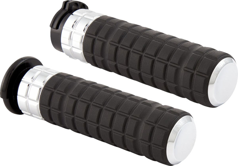 SpeedLiner Grips Black / Chrome For Harley Davidson FLDE 1750 ABS - 25.4 MM