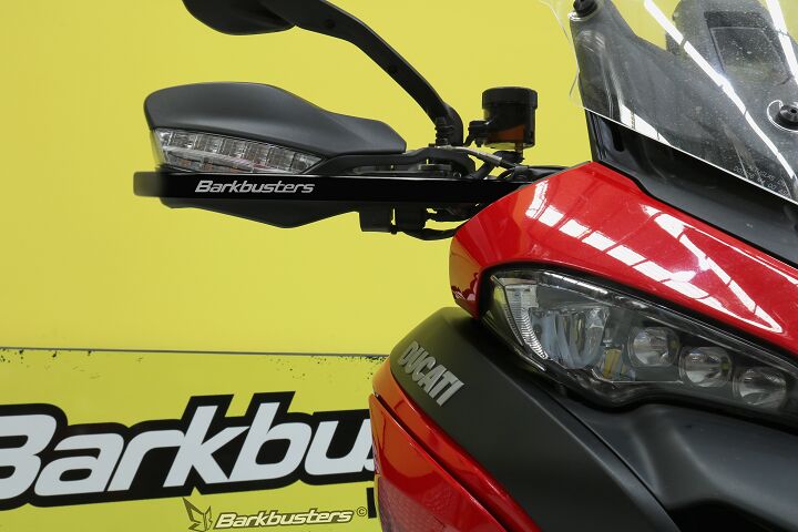Multi Strada Handguard Black / Powder-Coated For Ducati Multistrada V2 950 ABS