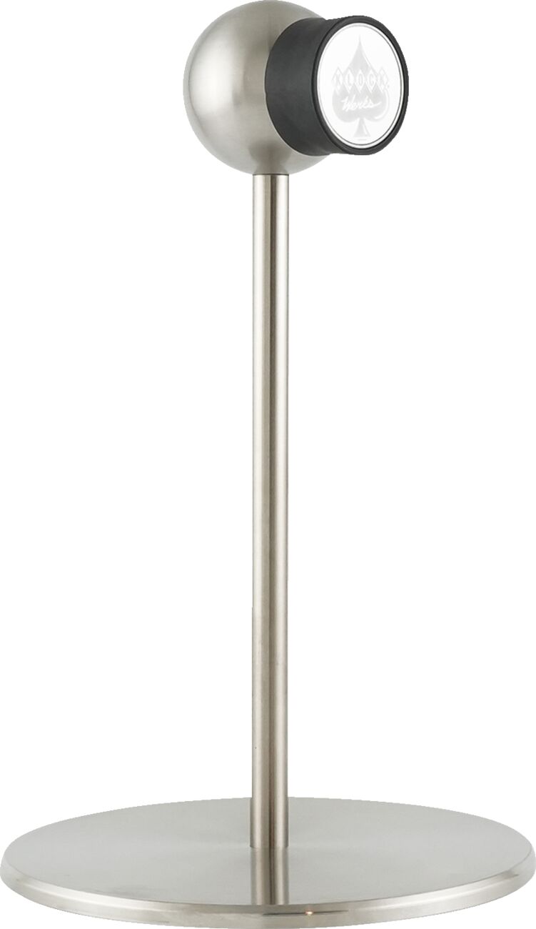 iOstand Silver