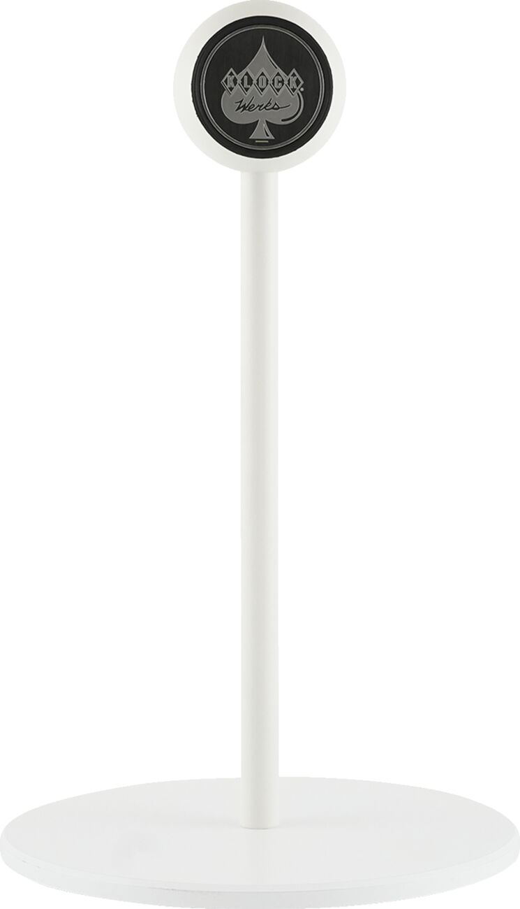 iOstand White
