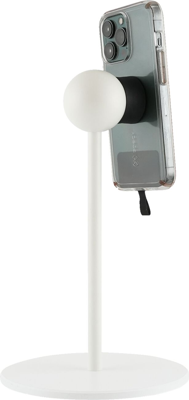 iOstand White
