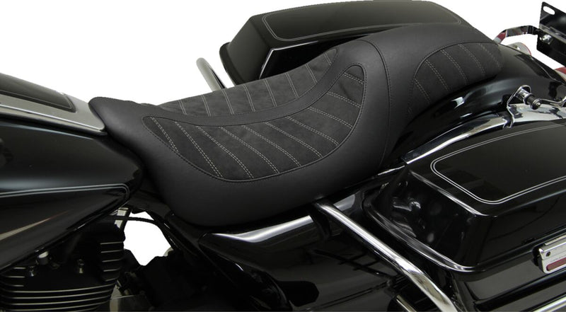 Kodlin Signature Series One-Piece Seat Black For Harley Davidson FLH 1868 ABS 2021 - 50.5 CM