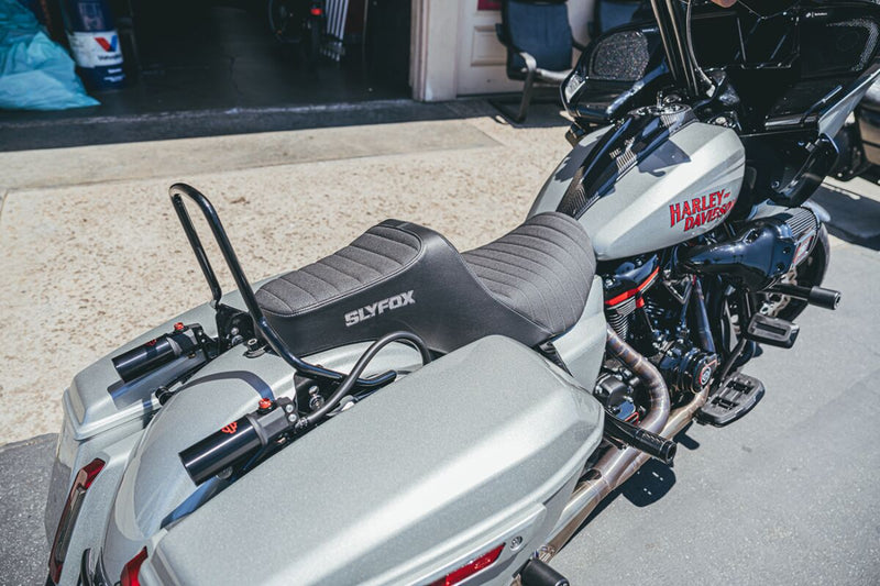 High Noon Seat Black / Grey For Harley Davidson FLHX 1923 ABS 2024 - 32 CM