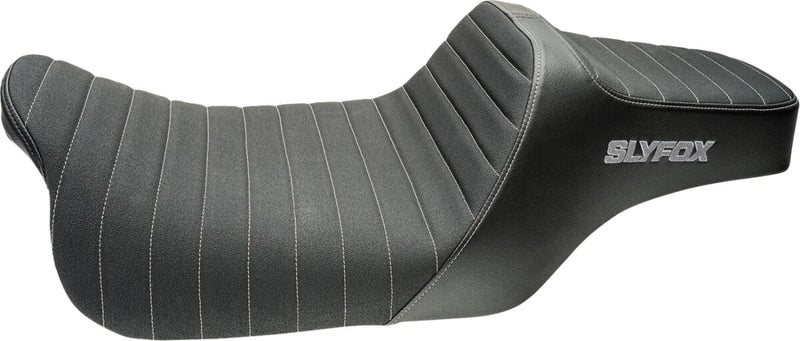 High Noon Seat Black / Silver For Harley Davidson FLHR 1584 2008-2011 - 30.5 CM