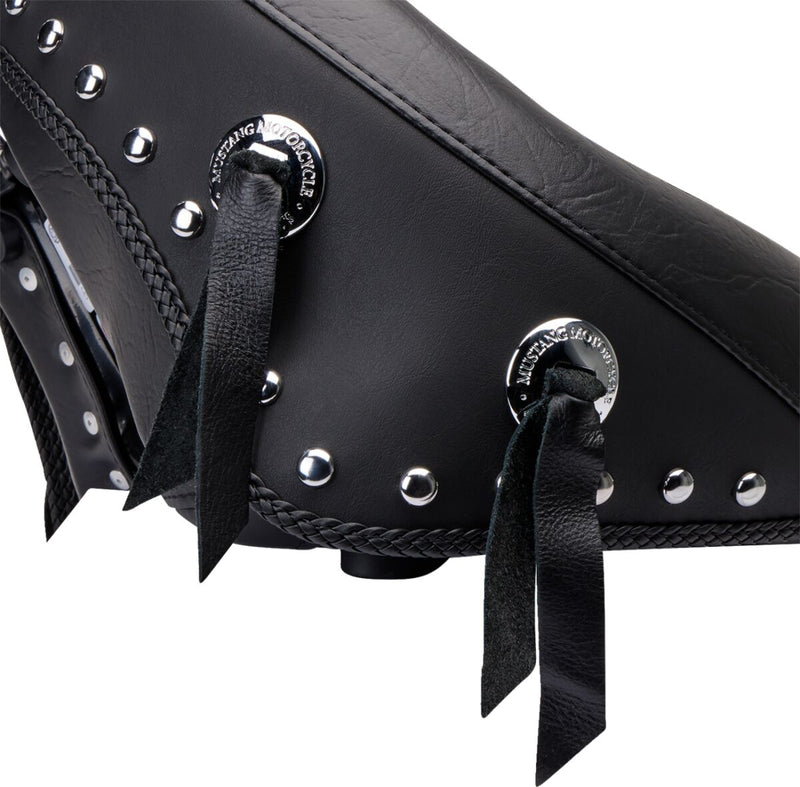 Wide Solo Seat With Removable Backrest Black For Harley Davidson FLST 1450 2006 - 18 CM