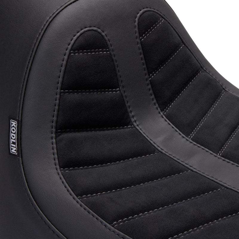 Kodlin Signature Series Solo Seat Black For Harley Davidson FXSB 1690 2013 - 43 CM