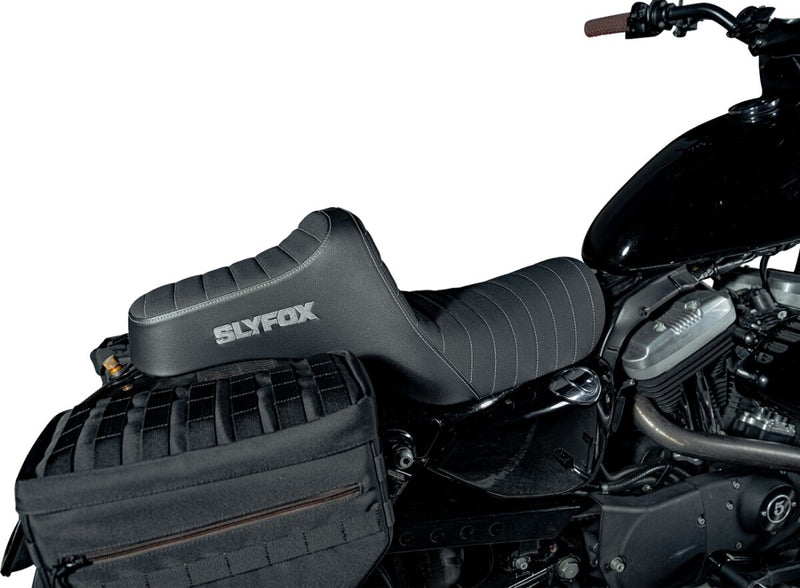 High Noon Seat Black / Silver For Harley Davidson XL 1200 C 2004-2020 - 28 CM