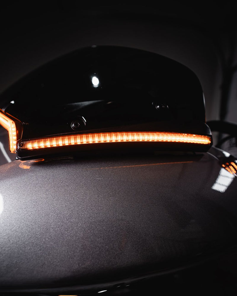 LED Windshield Trim With Turn Signals Smoke For Harley Davidson FLTRXSE 1977 ABS 2023-2024