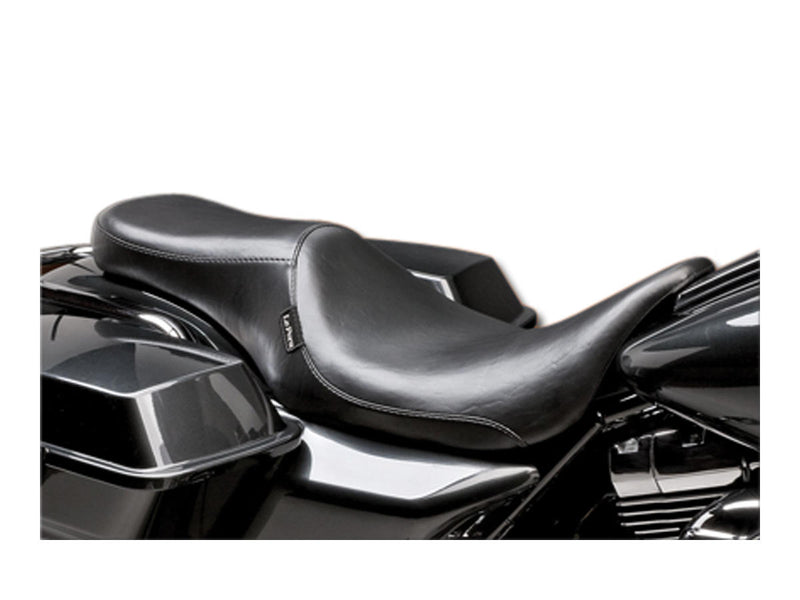 Silhouette 2 Up Smooth Seat 203mm Wide Passenger Area Black Vinyl For 97-00 FLHT, 97-01 FLHTC