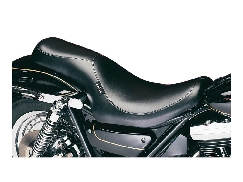 Silhouette 2 Up Smooth Seat 165mm Wide Passenger Area Black Vinyl For 04-06, 10-20 Sportster