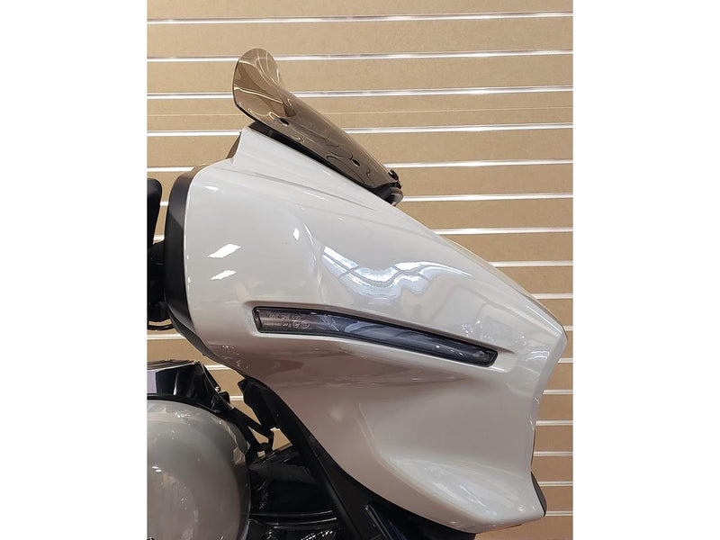 Helix Replacement Windscreen Height: 9.5" Light Smoke