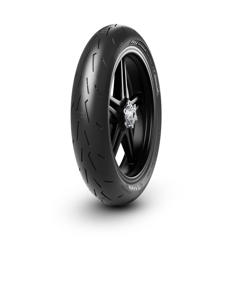 Diablo Rosso 4 Corsa Cruiser / Street Tubeless Front Tyre - 120 / 70 ZR 17