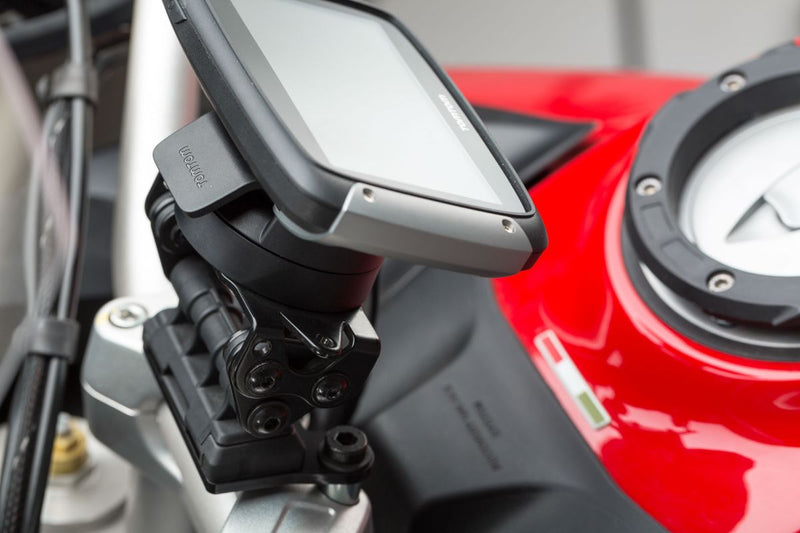 Handlebar GPS Mount Black | Vendor No GPS.22.584.10000/B