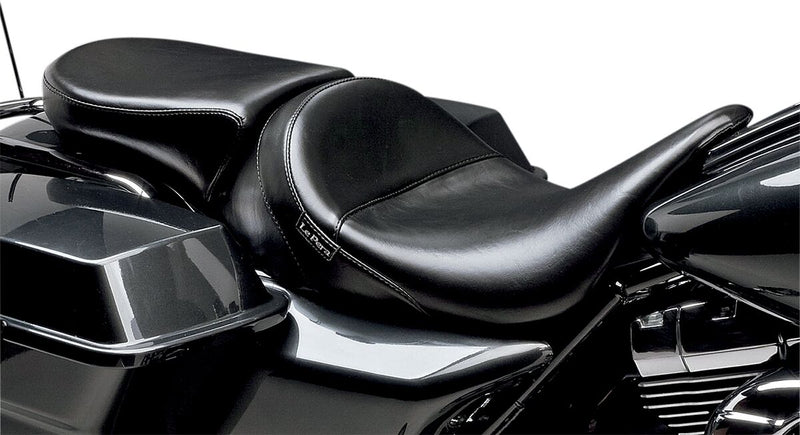 Aviator Solo Seat Smooth Black For Harley Davidson FLHR 1750 ABS 2021-2022