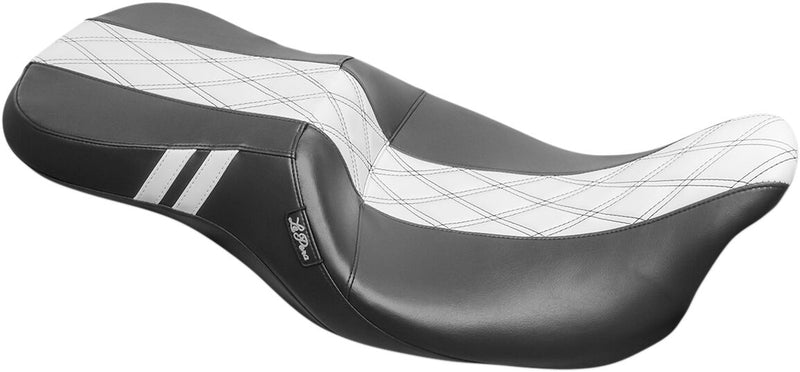 Outcast GT Seat Double Diamond White / Black