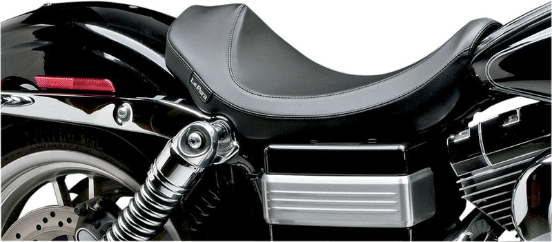 Villian Solo Seat Smooth Black