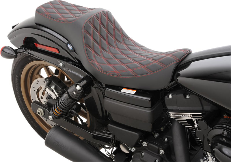 Predator 3 Seat Double Diamond Black / Red For Harley Davidson FLD 1690 2012-2013