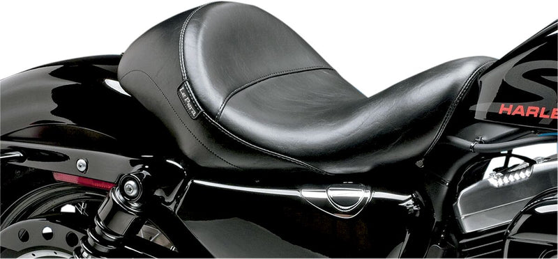 Aviator Solo Seat Smooth Black For Harley Davidson XL 883 R ABS 2014-2015
