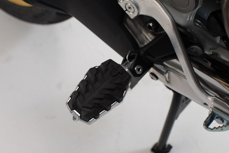 Evolution Footrest Kit Black / Silver | Vendor No FRS.01.112.10201