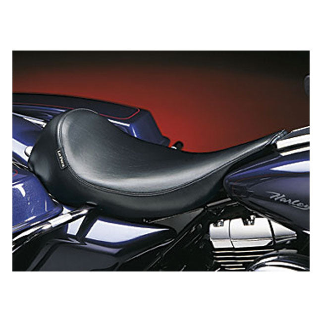 Silhouette Solo Seat Smooth For 97-01 Touring FLT / FLHT / FLHS models (NU)