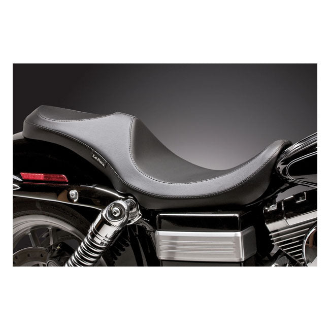 Villain 2-Up Seat For 06-17 Dyna (NU)