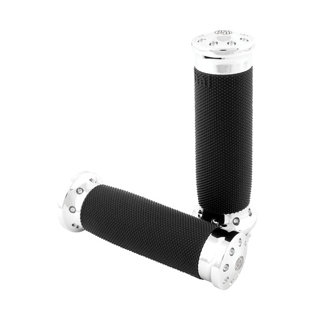 Tracker Grips Chrome For 08-21 H-D With E-throttle Excl. 18-21 FLTRXSE