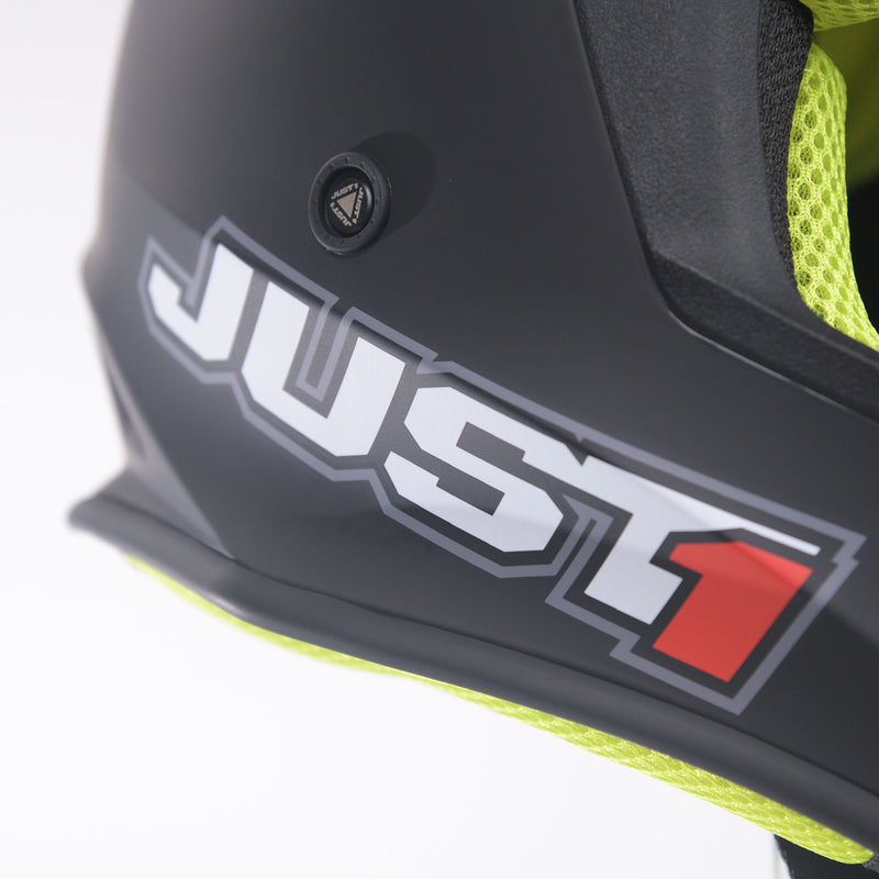 J38 MX Helmet Solid Matt Black